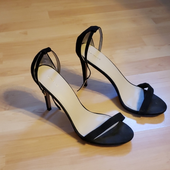Express ankle strap heels - Picture 1 of 5